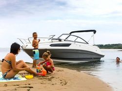 2023 Bayliner VR5 Cuddy Outboard