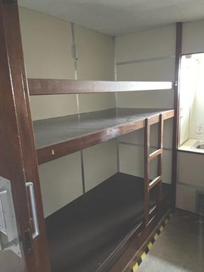 bunk room 