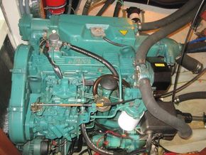 Hallberg Rassy 36 MKII - Engine