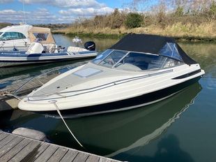 Maxum 2100sc cuddy cabin sports boat