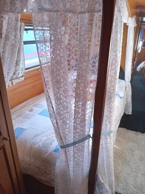 4 poster style bed with recent new Emma mattress