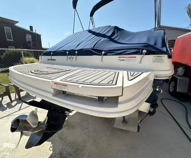 2011 Sea Ray 260 sundeck