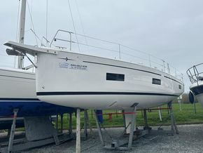 2025 Bavaria C42 4