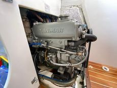 1998 J Boats 32