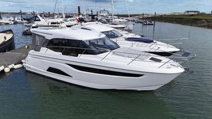 2021 Bavaria R 40 Coupe