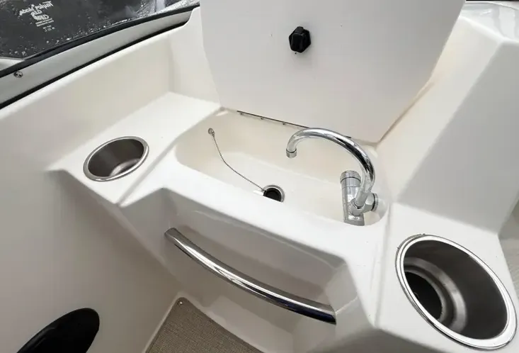2016 Bayliner 642 Cuddy