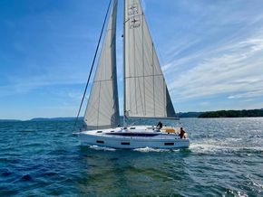 2025 Bavaria C42 8
