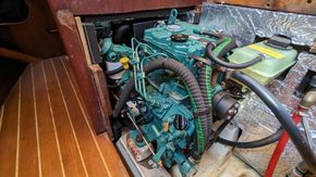 Sweden Yachts 34 (Comfort 34) - Engine