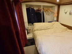 ARKHOLME THE SECOND &bull; 57ft 6in, Narrowbeam Dutch Barge, 2+2 berths.