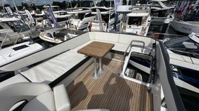 2023 Bavaria R40 Fly 14