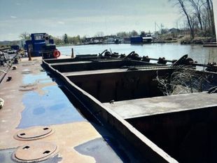100' x 30' 150 cubic yd Dump Scow For Sale