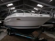 Sea Ray 225 Weekender