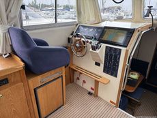 2000 Hardy Marine 32 Commander