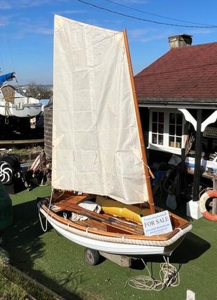 9ft Wooden Pram  Sailing dinghy & Rig, 2015.