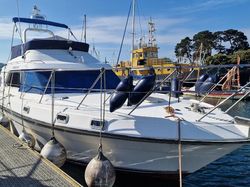 Motor Yacht Fairline Turbo 36 Aft Cabin Flying Bridge