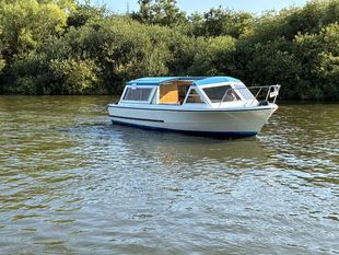 Sheerline 740 Finesse River cruiser, Boat 