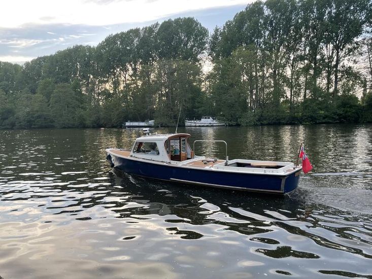 Beautiful ex Environment Agency River Patrol Boat