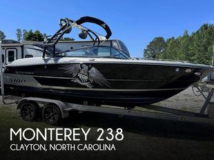 2017 Monterey 238 SS Surf