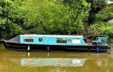 Denise Mary-36ft 1974 Swanline 2 berth cruiser stern narrowboat.