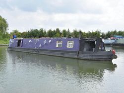 GILLYFLOWER • 53ft 4in, traditional, 2+2 berths