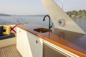 Aft Deck Wet Bar