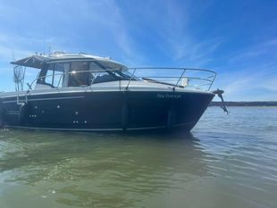 2022 Jeanneau Merry Fisher 895 Offshore