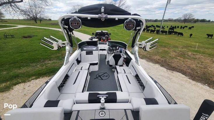 2020 Mastercraft x-24