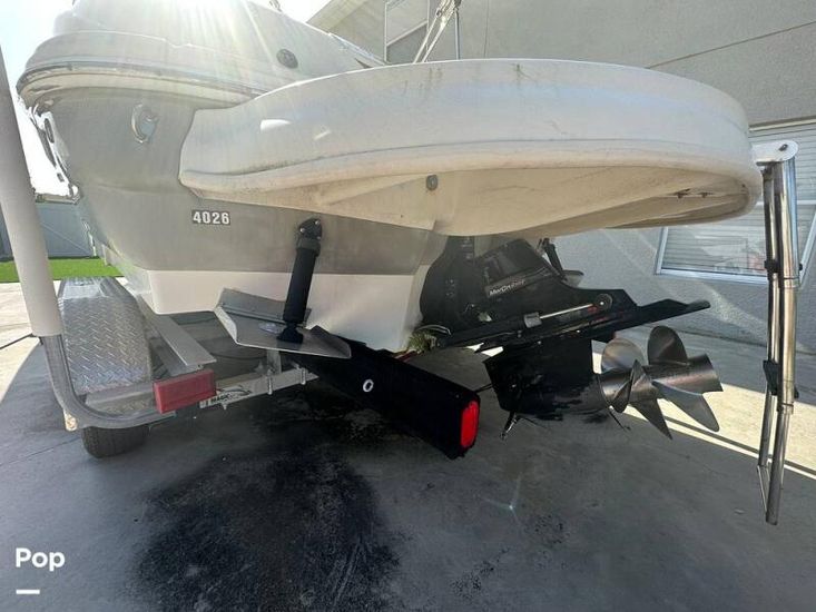 2008 Sea Ray 240 sundeck