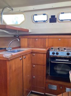 Hunter Legend 326