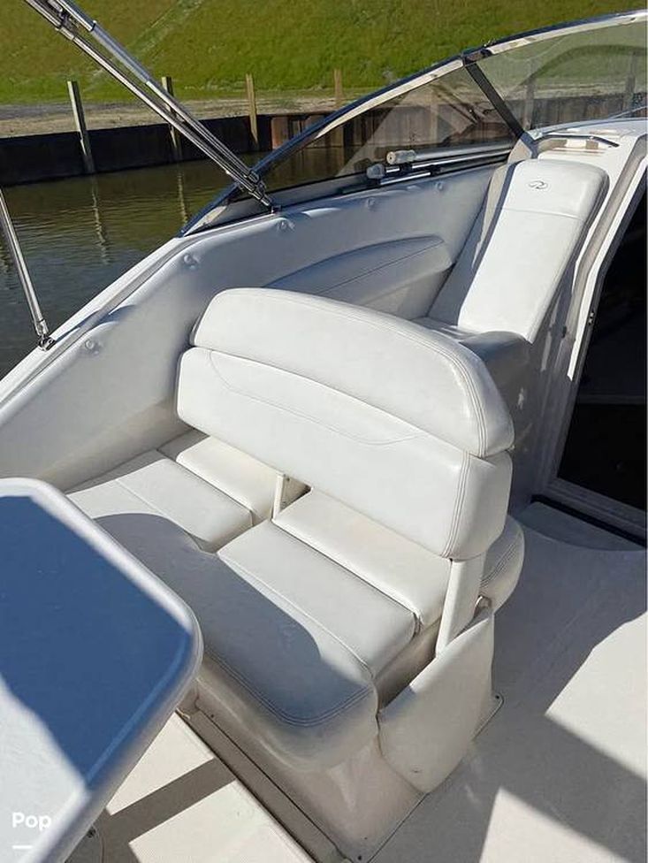 2006 Regal 2765 commodore