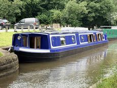 60' x12' 2012 John White Boat Builders 2 bed widebeam