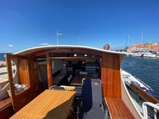 14,80 x 4,05m pretty, well maintained pleasure Tjalk, recent survey