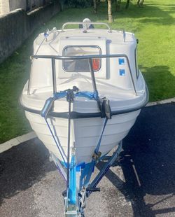 Angling   pleasure boat - 16 feet