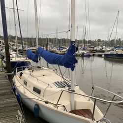 Hunter liberty 22 trailer sailer