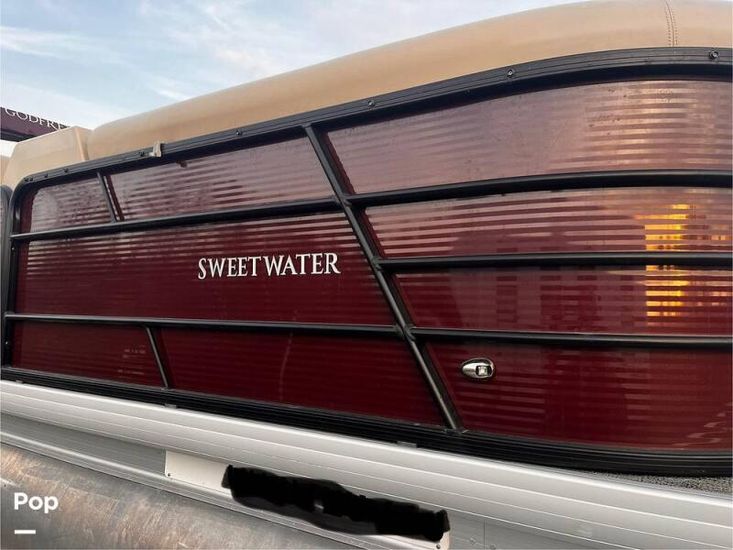 2022 Sweetwater 2086
