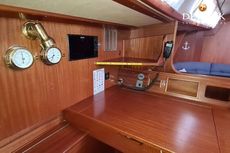 1989 Hallberg Rassy 45