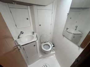 1998 Jeanneau Sun Odyssey 40 DS 24