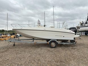 2017 Bayliner Element C66 Centre Console Sports Boat