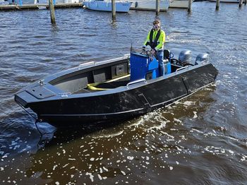 RHINO 600-TT unused heavy-duty HDPE Workboat direct available