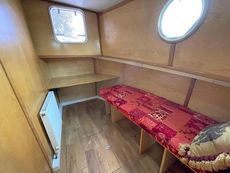 Lambon Hull Ltd Dutch Barge