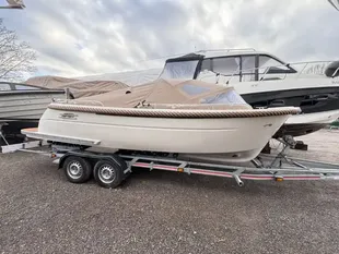 2025 Primeur 615 Tender