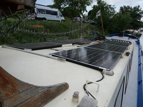Dutch Barge Tjalk live aboard barge - Solar Panels