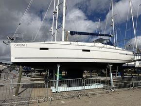 2011 Bavaria 36 Cruiser  1