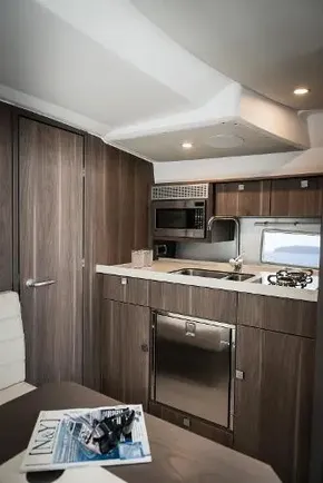 Sealine S335v