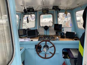 Offshore 27 Fast Fisher  - Interior