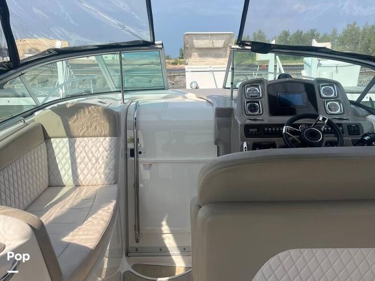 2016 Chaparral 290 signature