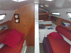 Parker Lift-Keel Yachts 235 Sailing Yacht - Interior