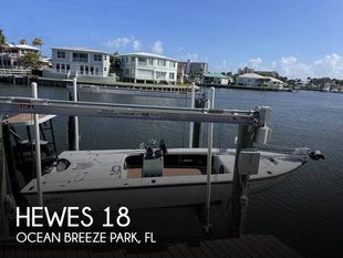 1996 Hewes 18 Redfisher Kevlar hull