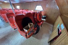 1994 Crew Boat For Sale