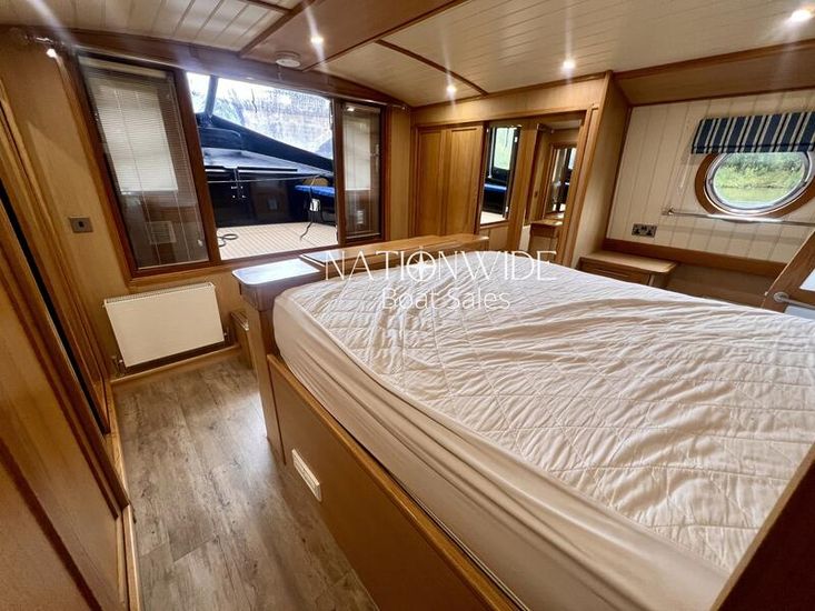 70ft by 14ft Widebeam Cruiser